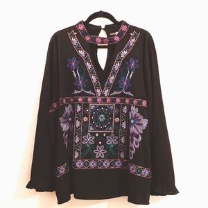 Vintage BoHo Floral Embroidered Blouse